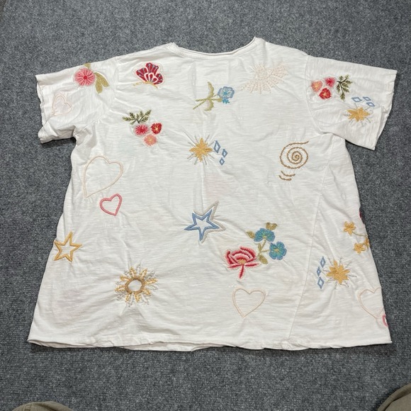 Kyla Seo Comfort Tee WHITE Size Medium Crewneck Embroidered Cotton Boho Handmade - Picture 2 of 12